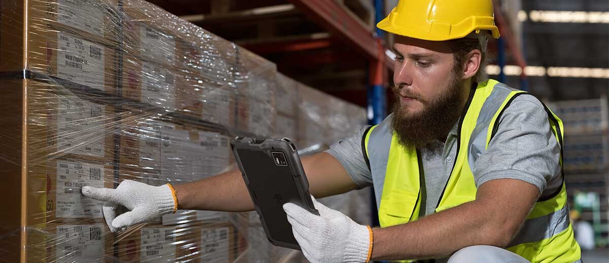 Stop Buying Consumer Tablets: Why the Zebra ET401 Tablet is Better