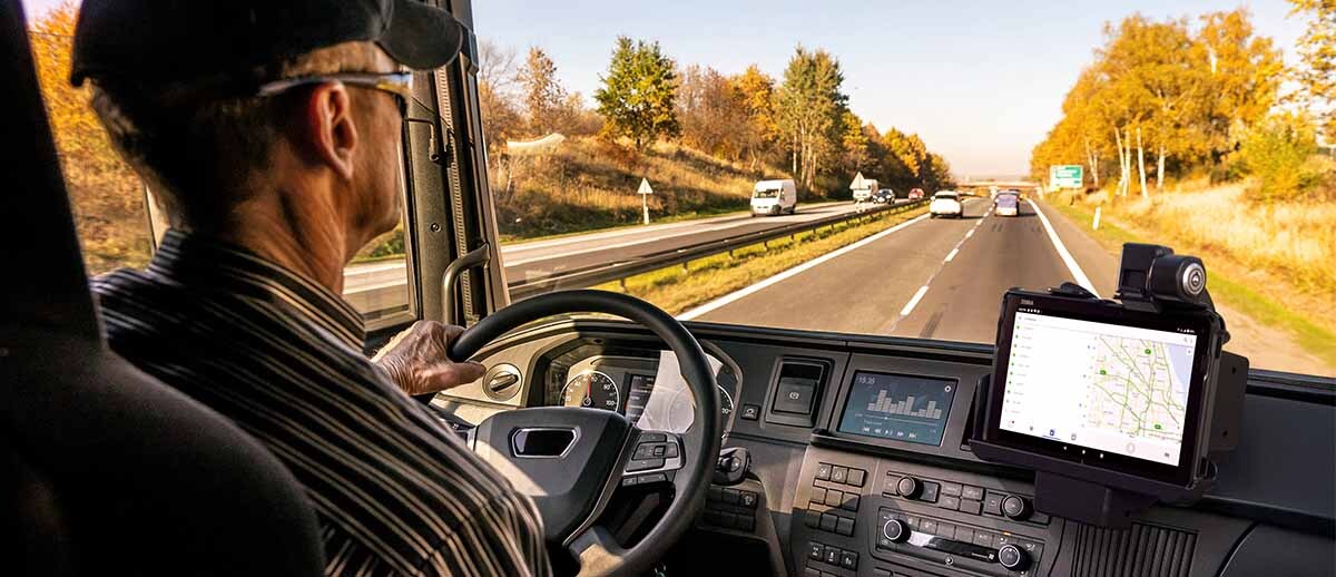 Stop Buying Consumer Tablets: Why the Zebra ET401 Tablet is Better